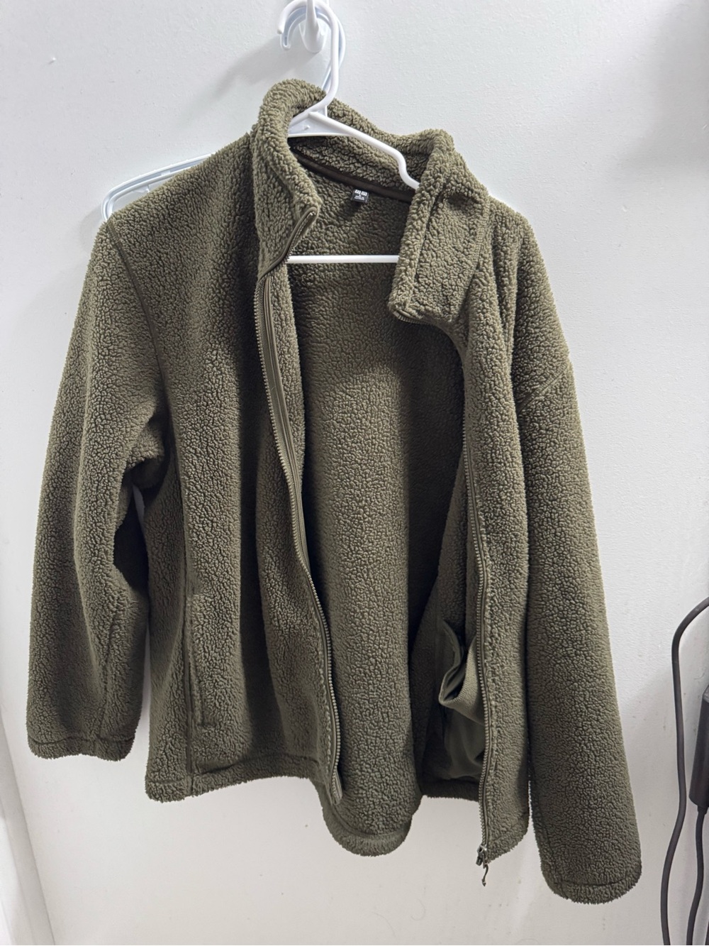 Uniqlo Olive Sherpa Fleece Zip Jacket